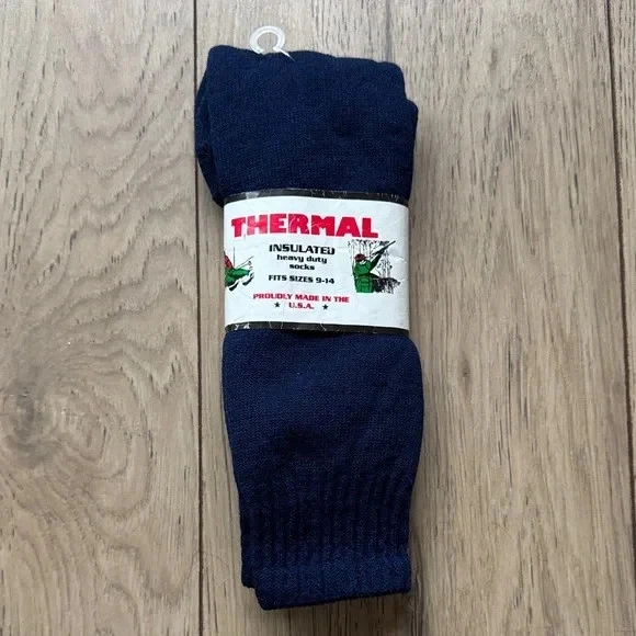 Vintage Thermal Insulated Socks Heavy Duty Navy Blue Made in USA Fits Sizes 9-14
Opens in a new wind