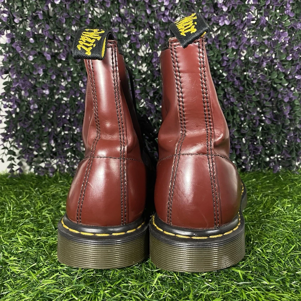 Botas con cordones Dr. Martens 1460 8 ojos para hombre talla 9 charol rojo cereza Foto 2 de 4