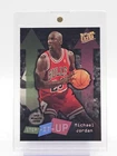 MICHAEL JORDAN 1996-97 FLEER ULTRA STEP IT UP GOLD MEDALLION Q0M-635
