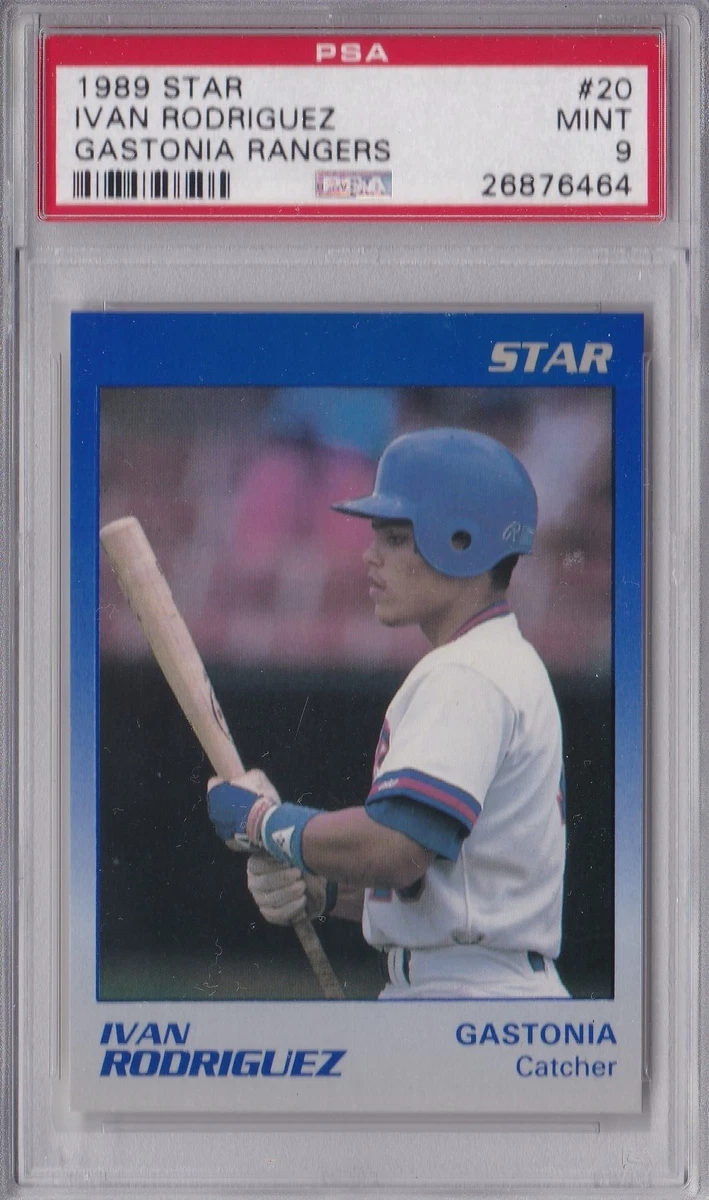 メジャーリーグ　カード　Ivan Rodriguez Ivan Rodriguez Signed 1992 Upper Deck Card #12 HOF Rookie Card