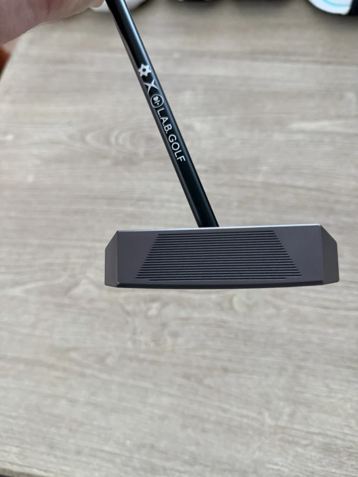 NEW LEFT HAND LAB GOLF CUSTOM CHARCOAL GREY OZ.1 UPGRADED GEARS GRAPHITE 34.5/69 - Image 2 of 4