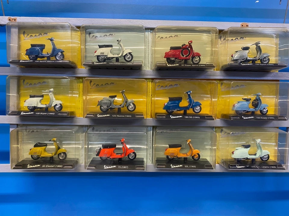 44 MODELLINI VESPA DA COLLEZIONE SCALA 1:18 VESPA COLLECTION RCS LIBRI - Immagine 2 di 4