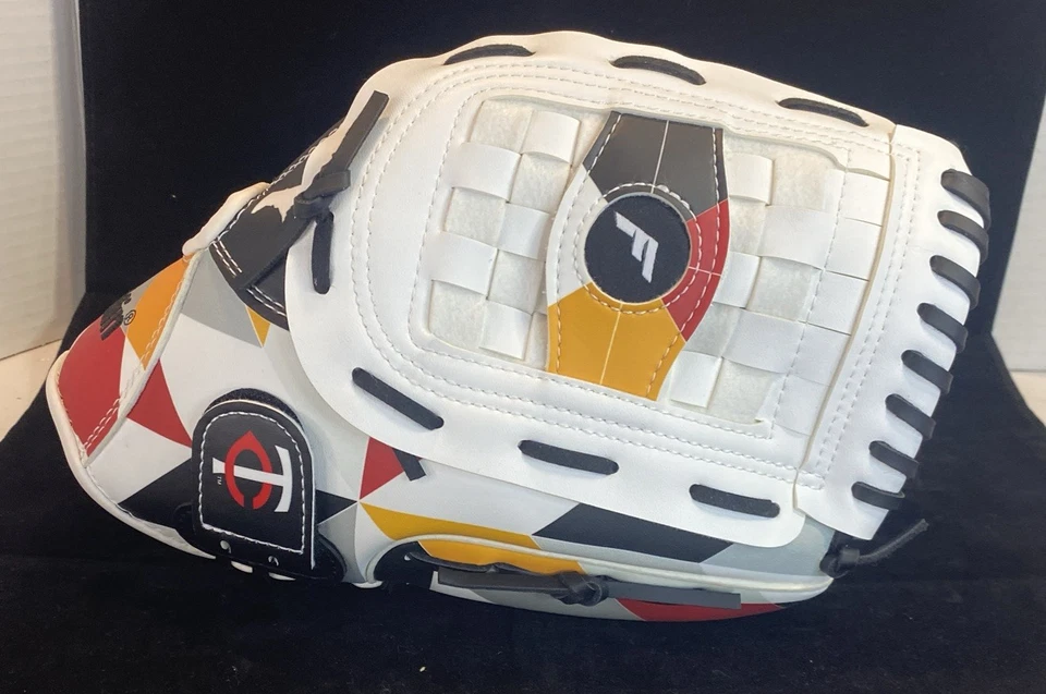 SGA 2024 Minnesota Twins Native American 12.5” Baseball Glove. Right Hand New! - Image 3 of 4