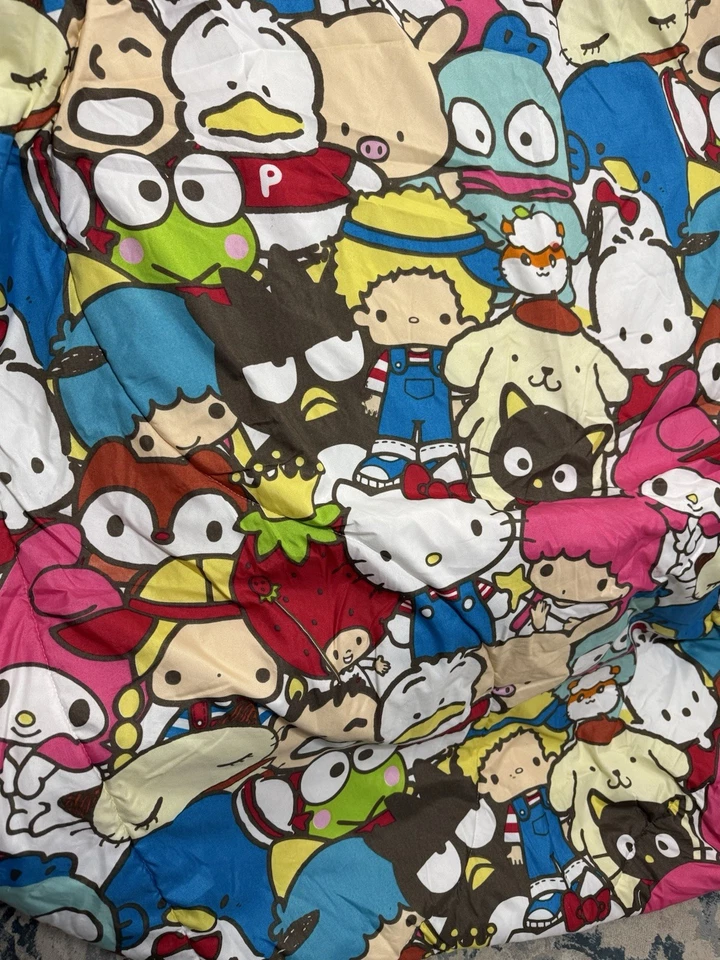 Edredón de cama reversible Sanrio Friends Twin XL Hello Kitty hallazgo limitado Foto 3 de 4