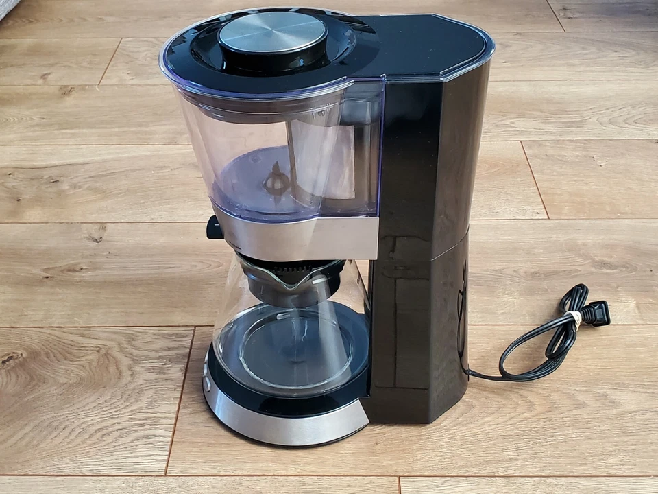 Cuisinart DCB-10 Cold Brew Coffee Maker 7-Cup Automatic Silver Black - Image 2 of 4