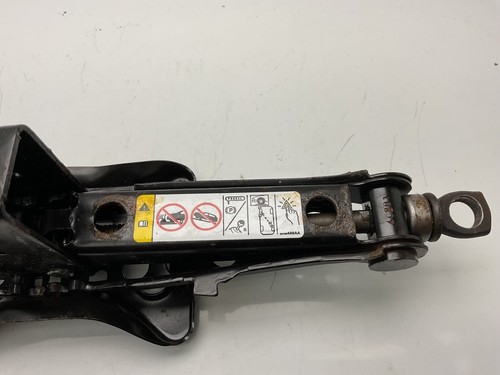 2016 Dodge Journey Spare Scissor Car Jack - Picture 2 of 6