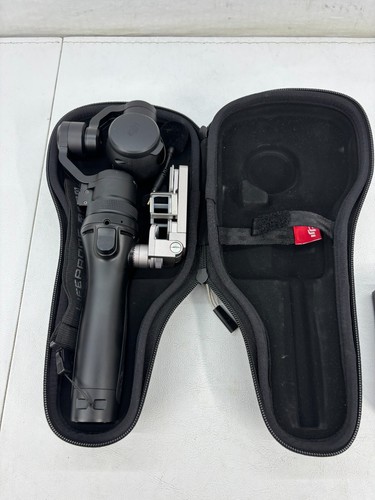 DJI OSMO+ PLUS Handheld 4K 12MP Stabilized Camera 22-77mm, 3.5× optical ZOOM - Picture 2 of 4