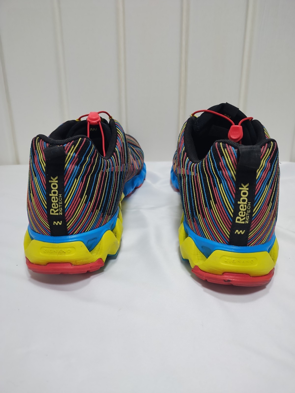 Reebok Zigmaze 2 Men’s Sneakers Sz 12 Shoes Vibrant Multicolor Stripes thumbnail 4