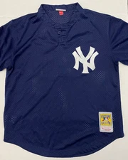 Mitchell & Ness Cooperstown Collection NY Yankees 1/4 Button Jersey #51 L (44)