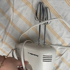 Proctor Silex 5-Speed Hand Mixer
