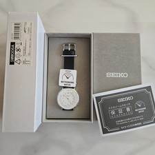 Brand New SEIKO SMW006A Metronome Watch Standard Line Monotone from Japan