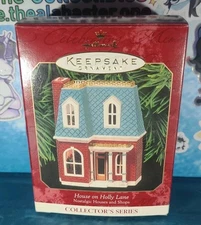 1999 Hallmark Keepsake Ornament House on Holly Lane Nostalgic Houses and Shops