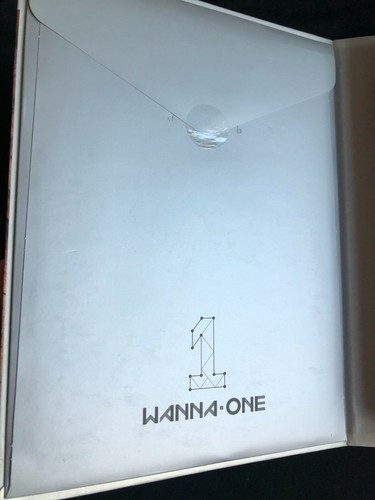 WANNA ONE autographed "1¹¹=1 POWER OF DESTINY" 1st Album signed PROMO CD - Picture 10 of 12