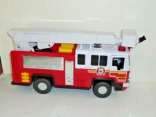 Fire Truck Toy- Lights and Sound Extendable Ladder with Sprayer battery operate