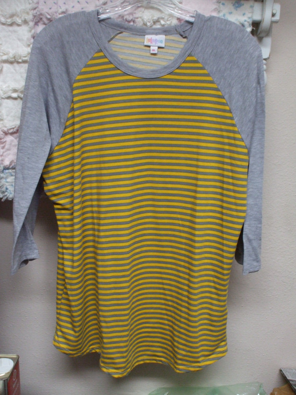 NEW woT LuLaRoe Yellow/Gray Stripe 3/4 Sleeve Stretch Shirt/tee Women XLarge XL