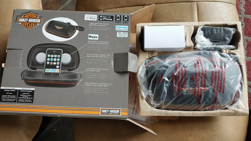 ¡NUEVO EN CAJA! Harley Davidson® iPhone® 2009 ¡Estación de acoplamiento con altavoces! ¡COLECCIONABLE! Foto 4 de 4