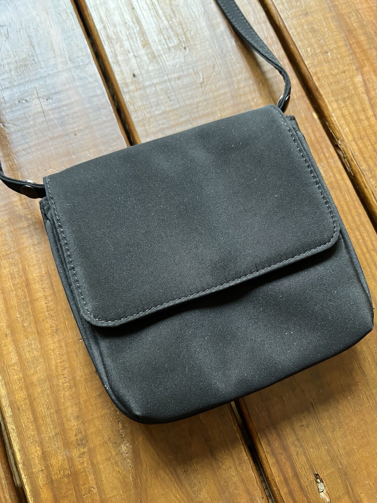 Amanda Smith small simple basic black square shou… - image 3