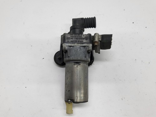 BMW E91 320d - Zusatzwasserpumpe Wasserpumpe 8369806 (04)