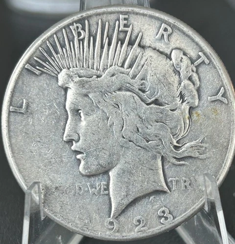 1923 Peace Silver Dollar $1 90% Silver – Circulated VF-XF Nice Detail – US Coin