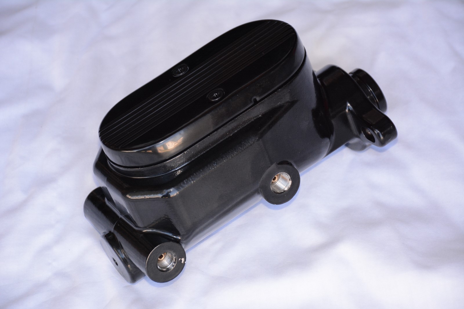 BLACK 7" Dual Power Brake Booster & Center Finned Master Cylinder