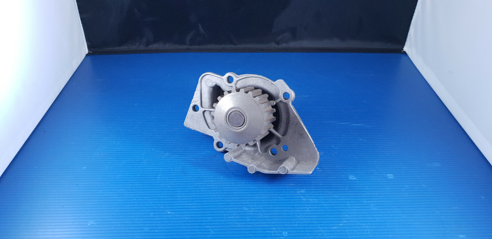 Pompe à eau neuve d'origine avec joint Peugeot 206 306 406 Citroën Xsara
