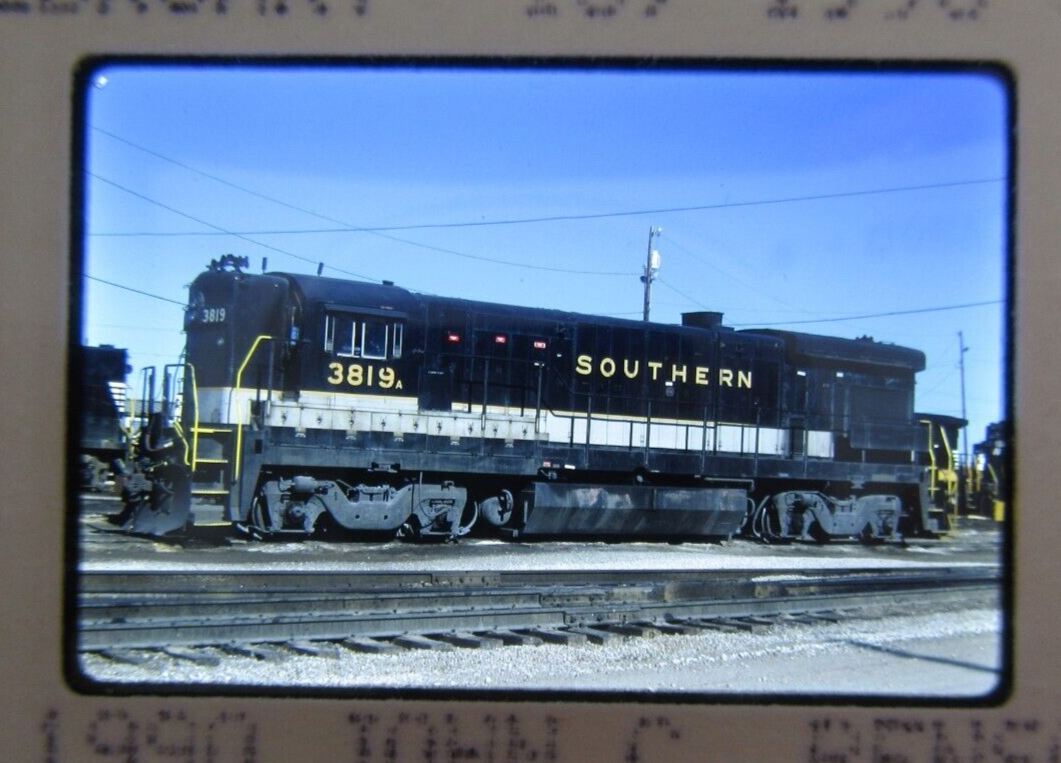 Original '80 Kodachrome Slides SOU Southern 3819 B36-7 Bellevue