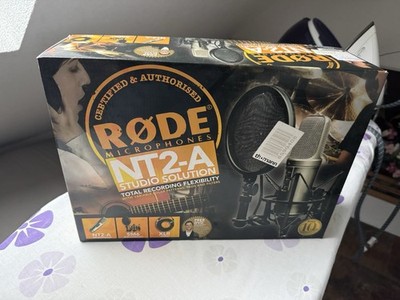 RØDE NT2-A Studio Solution Mikrofon + SM6 Shock Mount + Stativ | Top Zustand