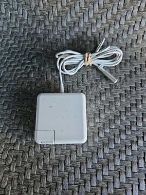 60W Replacement AC Adapter Magnetic Power Charger for Apple Macbook PA-60W White
