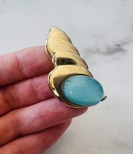 Authentic Vintage P&M Paris Gold Plated Blue Cabochon Glass Brooch