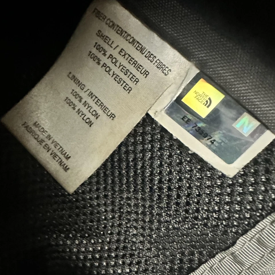 The North Face Quilted Messenger Bag Black Adjustable Strap Nylon Shoulder Purse - Image 4 of 4