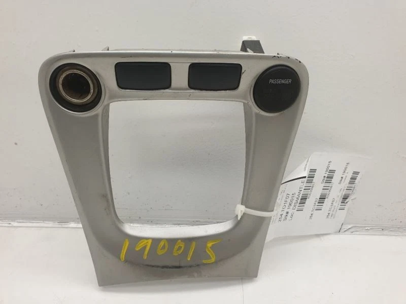 Toyota Highlander 2007 tablero bisel montaje Foto 2 de 4