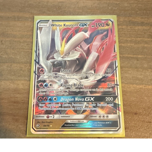 Pokémon White Kyurem GX Ultra Rare Holo 48/70 Dragon Majesty Basic 190HP