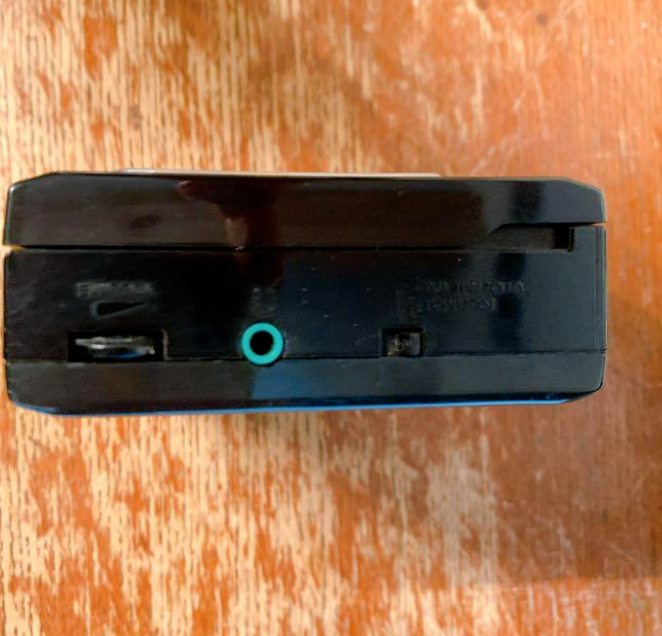 SONY WALKMAN WM-33 Made in 1983 RARE Playback confirmed SONY WALKMAN WM-33 Made in 1983 RARE Playback confirmed