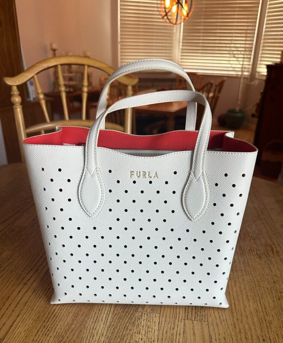 FURLA*ERA TOTEBAG スモール レザートートバッグ*送料込 Furla Era Small Perforated Leather Tote Bag Handbag in White