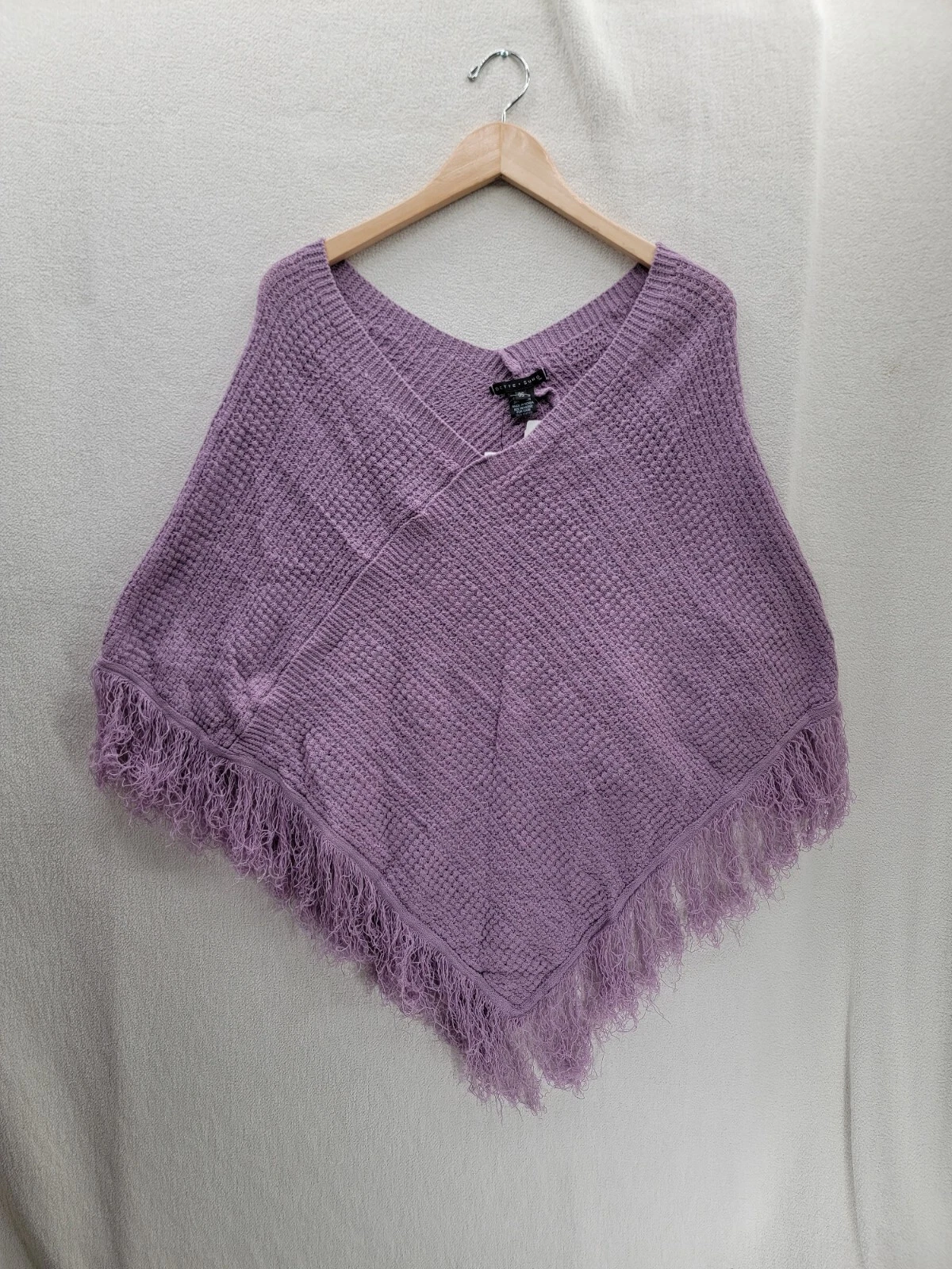 NWT Bette Sung Purple Lilac Pullover V-neck Poncho Size- OS