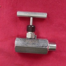 NOSHOK 404-MFS 316 Stainless Steel Hard Seat Needle Valve, 1/2" NPT, Made in USA