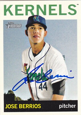 JOSE BERRIOS CEDAR RAPIDS KERNELS SIGNED HERITAGE MINOR LGE CARD
