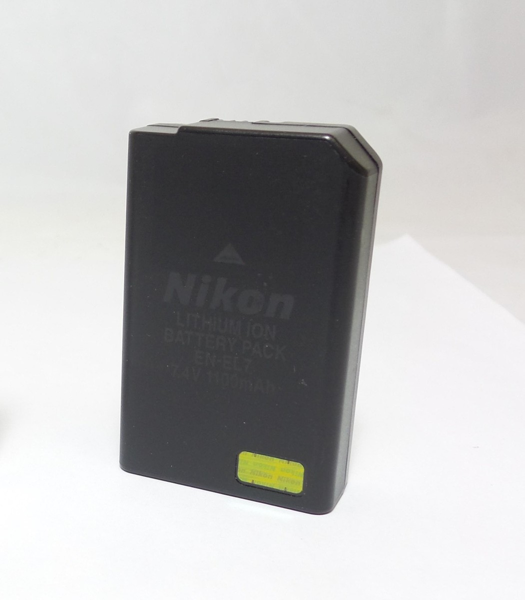 Genuine Nikon EN-EL7 Li-ion Battery for Coolpix 8400/8800 Cameras