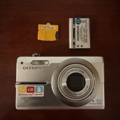 OLYMPUS FE-370 コンパクトデジカメ メモリーカード 充電器付き Olympus FE-370 8.0MP Digital Compact Pocket Camera Silver - SD
