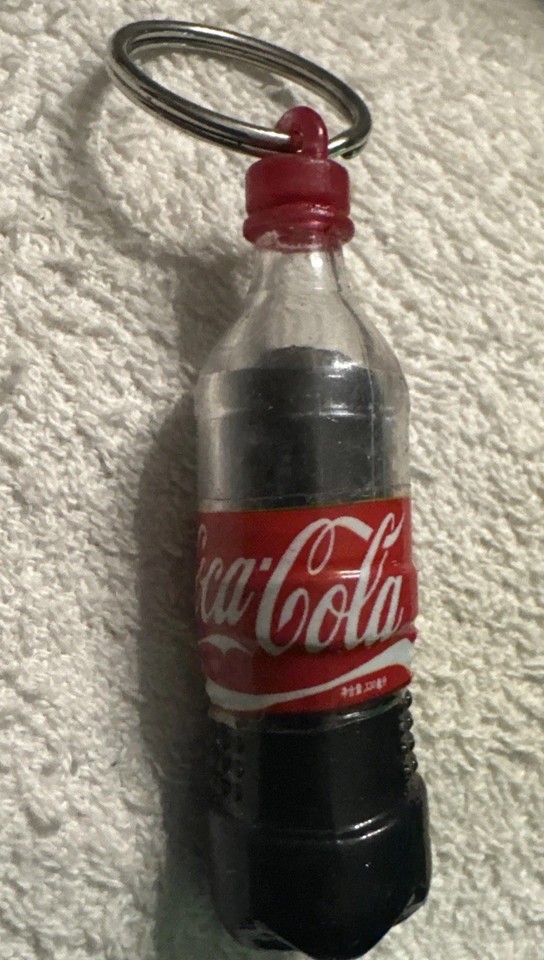 2.5” coke COCA-COLA Soda Bottle KEYCHAIN Keyring Novelty plastic 2 ...