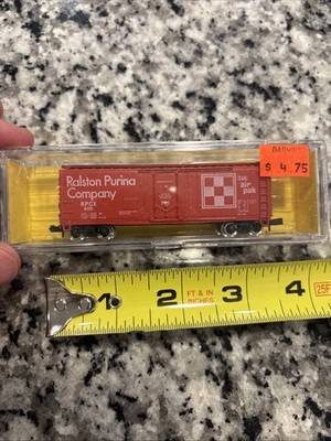 ATLAS N SCALE 3314 - 40' BOX CAR -  RALSTON PURINA COMPANY FREIGHT CAR DOG CHOW