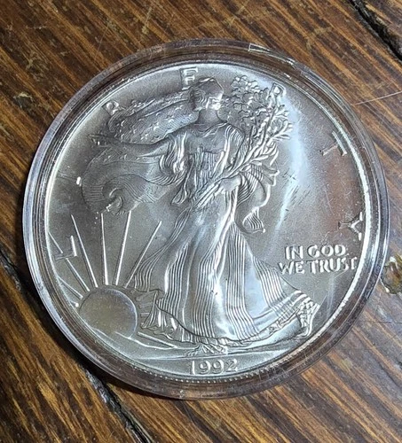 1992 1 oz Silver American Eagle (Brilliant Uncirculated)