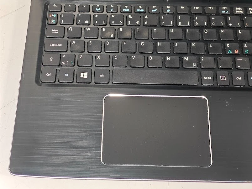 Acer Aspire A515-41G-F50A (N17C4) Laptop - AMD FX-9800P, AMD Radeon R7, 4GB RAM - Image 3 of 4