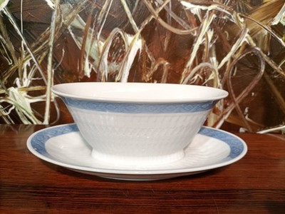 ROYAL COPENHAGEN - Fächer Blau / Blue Fan - edle Sauciere - 1212/11550