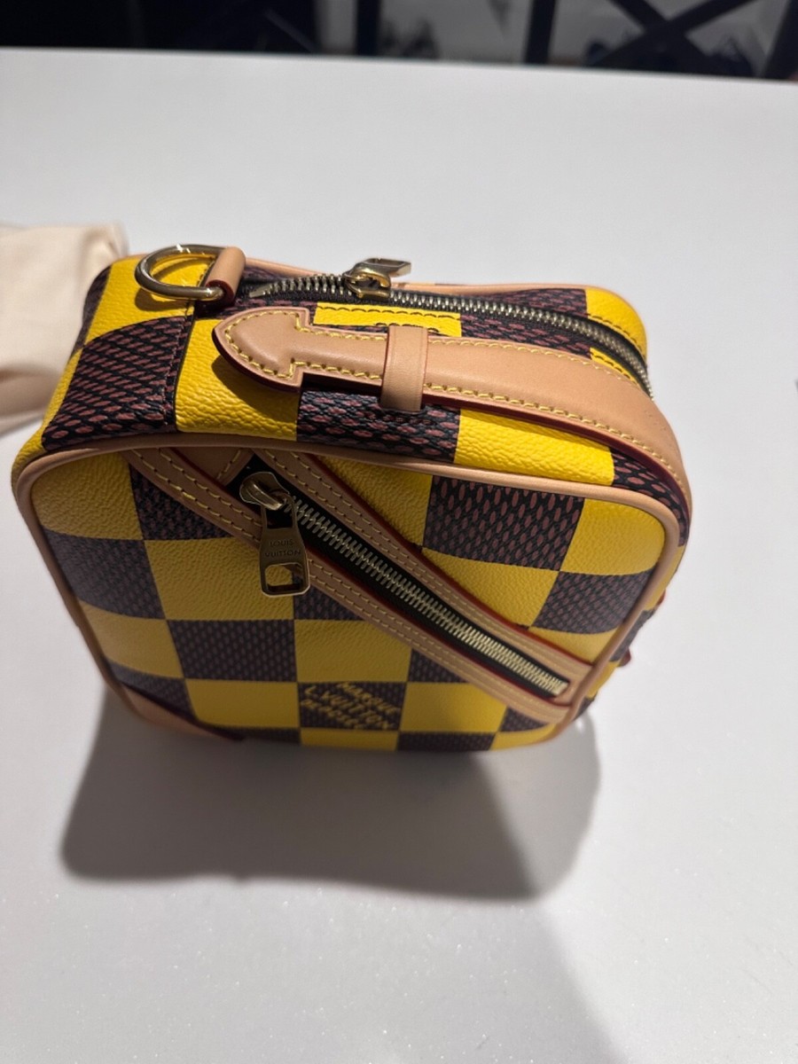 超希少【LOUIS VUITTON】Chess Messenger Damier Pop 入手困難 Louis-Vuitton-Chess-Messenger-