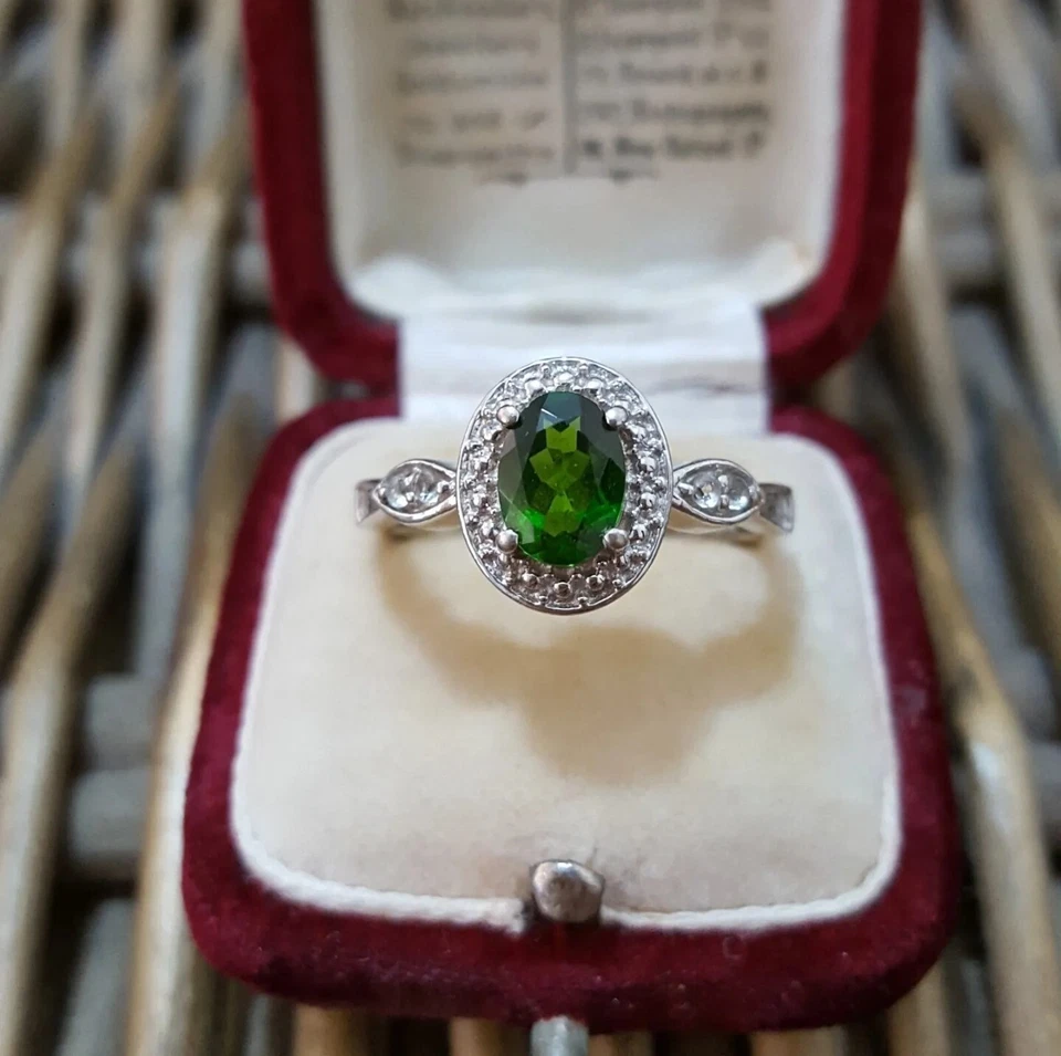 925 Sterling Silver Ring, Natural Green Diopside Halo Ring, Size R 1/2 US 8.75 - Image 3 of 4