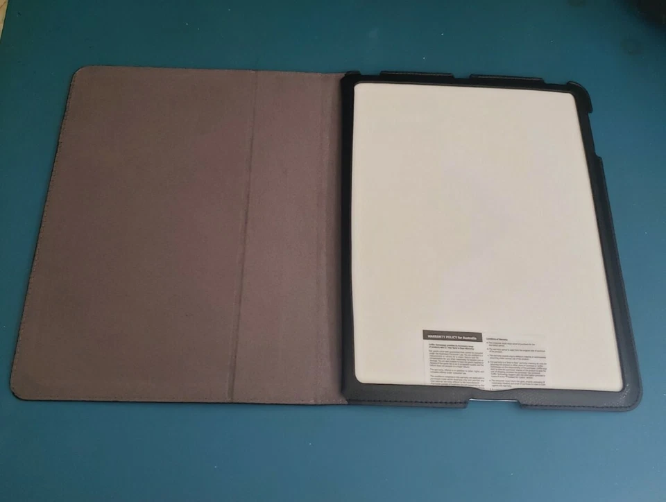 Apple Smart Cover Leather 10.5in iPad 7th Gen. and iPad Air 3rd Gen. - Black - Image 3 of 3