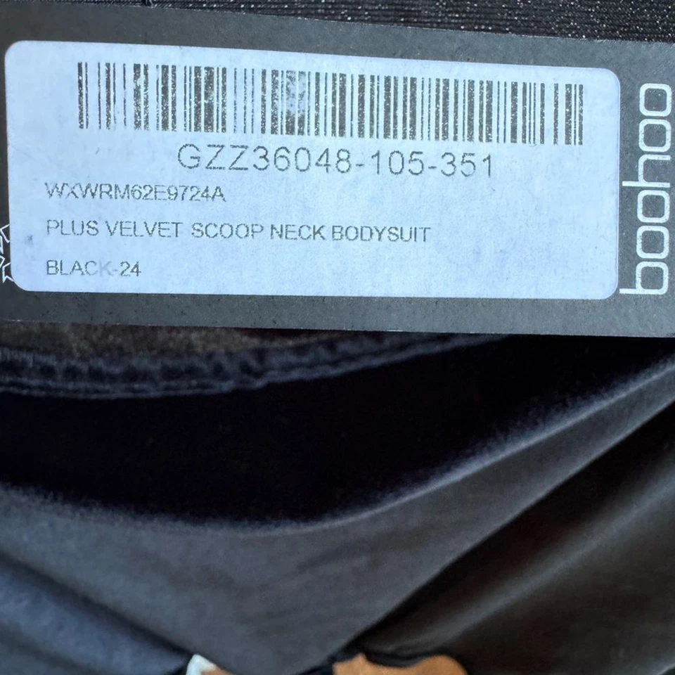 NUEVO CON ETIQUETAS BOOHOO Mujer Plus Terciopelo Cuello Redondo Body Negro Talla 20 Hecho en Reino Unido Foto 4 de 4