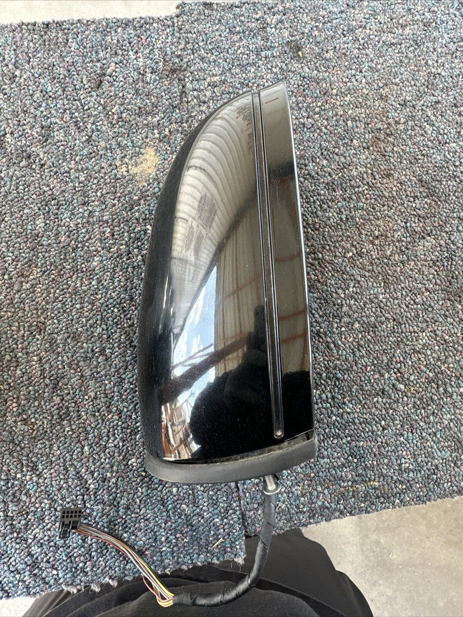 めぇ☆ 2001-2007 MERCEDES W203 C-CLASS FRONT LH & RH SIDE DOOR