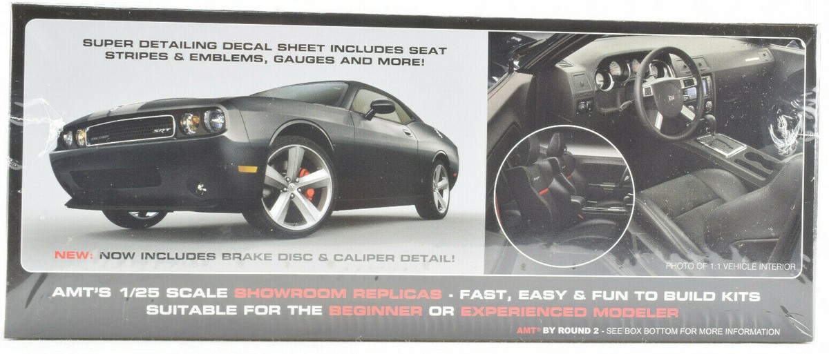 AMT / Premium Hobbies 2010 Dodge Challenger 1:25 Plastic